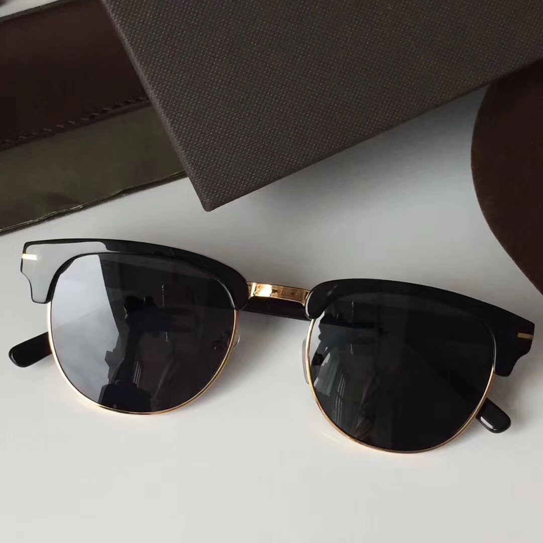New top quality 248 mens sunglasses men sun glasses women sunglasses fashion style protects eyes Gafas de sol lunettes de soleil with box
New top quality 248 mens sunglasses men sun glasses women sunglasses fashion style protects eyes Gafas de sol lunettes de soleil with box