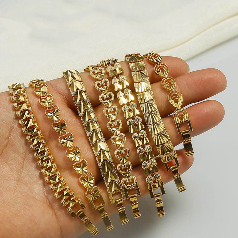 Gold Color Bracelets Bangle Love Heart Bracelet Femme Charm Female Bijoux valentine's Day Gift For Women
Gold Color Bracelets Bangle Love Heart Bracelet Femme Charm Female Bijoux valentine's Day Gift For Women