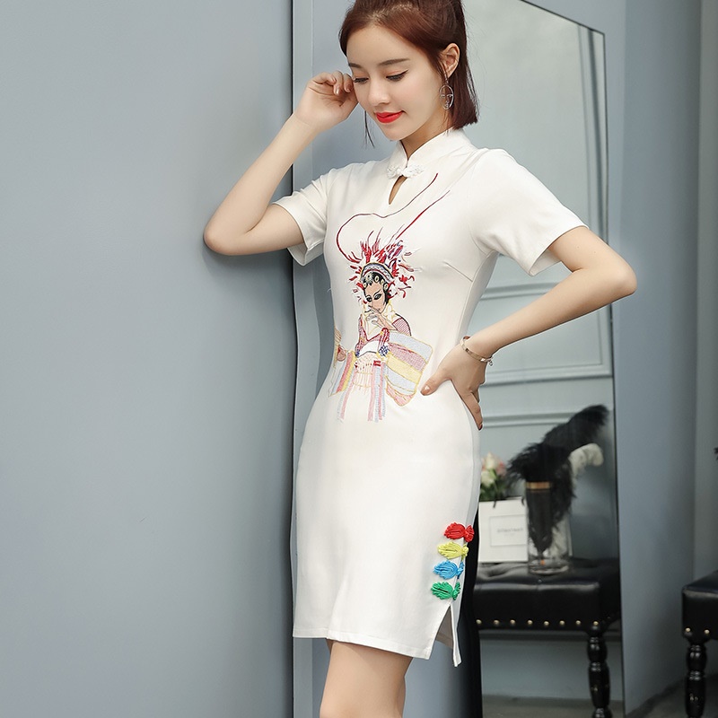Oriental Dress Modern Chinese Dress Qipao Opera Print Midi Chinese Traditional Cheongsam Girls Vintage 10299
Oriental Dress Modern Chinese Dress Qipao Opera Print Midi Chinese Traditional Cheongsam Girls Vintage 10299