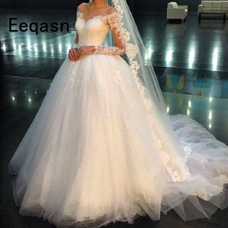 Puffy Ball Gown Wedding Dresses 2020 Elegant Long Sleeve V Neck Lace Applique White Plus Size Wedding Gowns Custom, Champagne
Puffy Ball Gown Wedding Dresses 2020 Elegant Long Sleeve V Neck Lace Applique White Plus Size Wedding Gowns Custom, Champagne