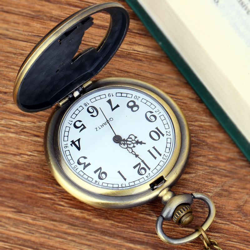 Antique Wolf Hollow Quartz Pocket Watch Bronze Color Animal Vine Fob Pendant Waist Chain Clock Men Women Watches Fob Chain Male9723907