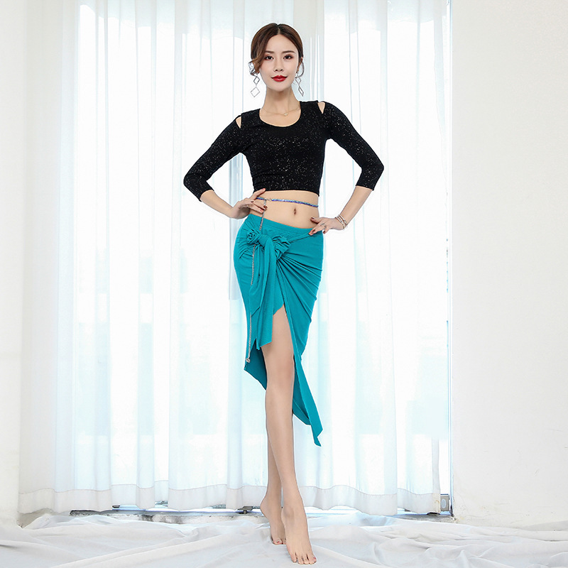 Woman belly dance training suit oriental dance performance costumes female sexy Sequins long skirt eastern 2 pcs uniforms, See chart
Woman belly dance training suit oriental dance performance costumes female sexy Sequins long skirt eastern 2 pcs uniforms, See chart