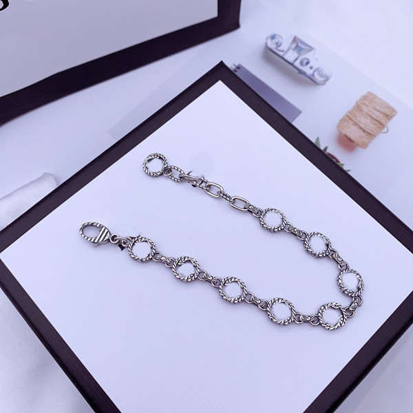 G 925 Sterling Silver Bracelet Retro Interlocking Fine Bracelets Silver for Unisex Charm Bracelets Fashion Trend Chian Bracelet
G 925 Sterling Silver Bracelet Retro Interlocking Fine Bracelets Silver for Unisex Charm Bracelets Fashion Trend Chian Bracelet