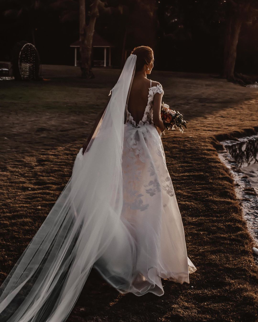 Bohemian A Line Wedding Dresses 2021 IllusionSheer Neck Short Sleeve Lace Appliques Bridal Gowns Plus Size Vestido De Noiva Wedding Dress