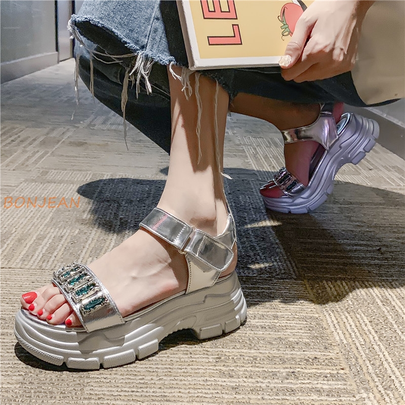 White black Platform Sandals Female Summer 2020 Women Thick Bottom Hook & Loop Shoe Wedge With Open Toe Platform Shoes
White black Platform Sandals Female Summer 2020 Women Thick Bottom Hook & Loop Shoe Wedge With Open Toe Platform Shoes