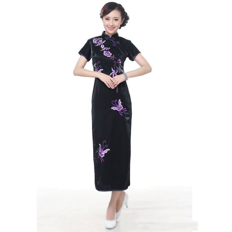Women's improved pleuche cheongsam short sleeve costumes ankle length lonng dress Chinese embroidery vented black Chi-pao
Women's improved pleuche cheongsam short sleeve costumes ankle length lonng dress Chinese embroidery vented black Chi-pao