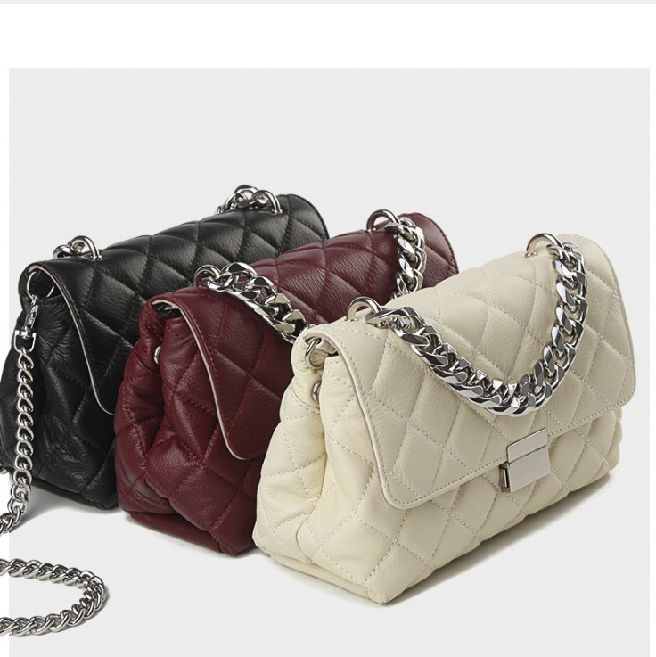 2020 Fashion Genuine leather messenger chain bags brand desinger rhombic women mini Tote Clutch bag winter handbag crossbody bag, Gray small
2020 Fashion Genuine leather messenger chain bags brand desinger rhombic women mini Tote Clutch bag winter handbag crossbody bag, Gray small