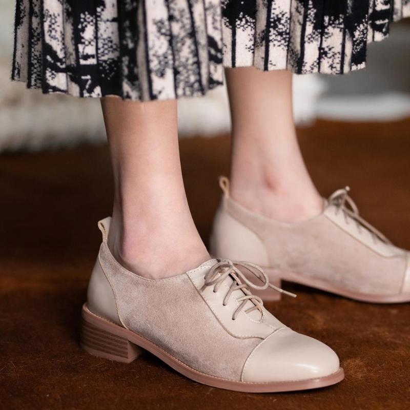 Casual lace-up women's shoes 2020 spring new fashion wild leather thick heel single shoes stitching small leather X103, Black
Casual lace-up women's shoes 2020 spring new fashion wild leather thick heel single shoes stitching small leather X103, Black