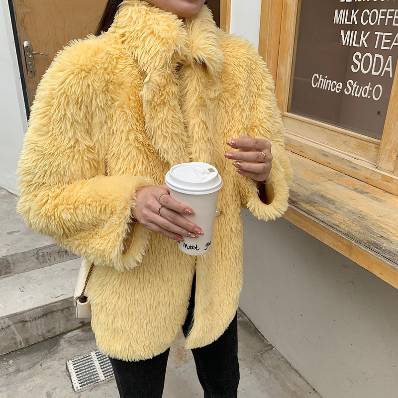 2020 New Autumn Winter Loose Pink Fur Coat Women Sweet Double Breasted Faux Fur Coats korean Warm Double-Faced Jacket Mw890, Green
2020 New Autumn Winter Loose Pink Fur Coat Women Sweet Double Breasted Faux Fur Coats korean Warm Double-Faced Jacket Mw890, Green
