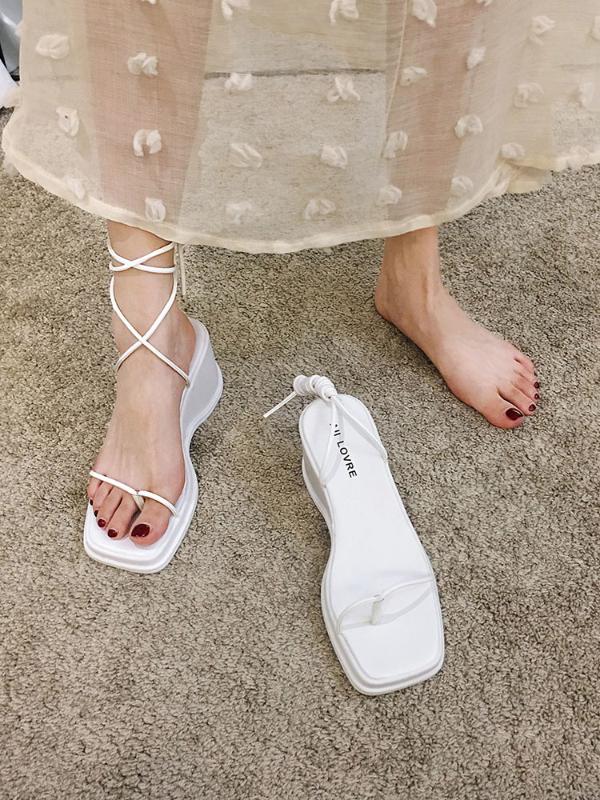 Sandals women 2020 summer new fashion wild Roman shoes net red tide straps wedge heels, Black
Sandals women 2020 summer new fashion wild Roman shoes net red tide straps wedge heels, Black