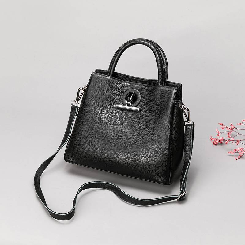 Ladies Bag 2020 Designer Casual Ladies Leather Handbag Fashion Shoulder Messenger Bag, Black
Ladies Bag 2020 Designer Casual Ladies Leather Handbag Fashion Shoulder Messenger Bag, Black