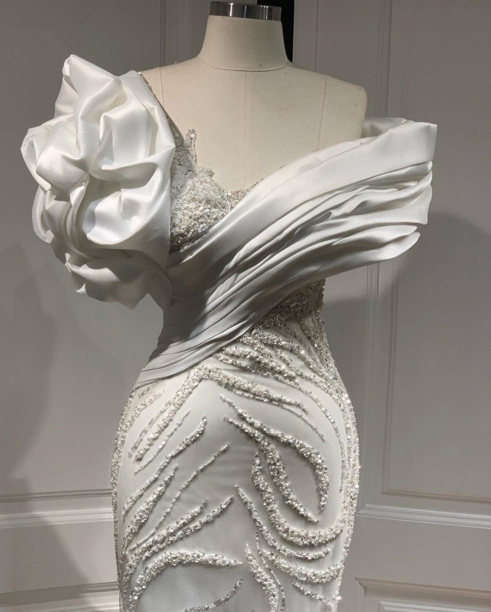 Middle East Plus Size White Prom Dresses Off Shoulder Ruffle Beaded Evening Gowns Red Carpet Film Opening Ceremony Dress