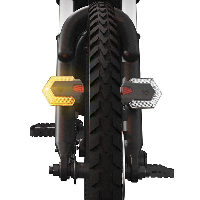 4pcs Bike Turn Signal Lights MTB Cycling Safety Warning Light Smart Wireless Remote Control Bike Tail Light Front and Rear
4pcs Bike Turn Signal Lights MTB Cycling Safety Warning Light Smart Wireless Remote Control Bike Tail Light Front and Rear