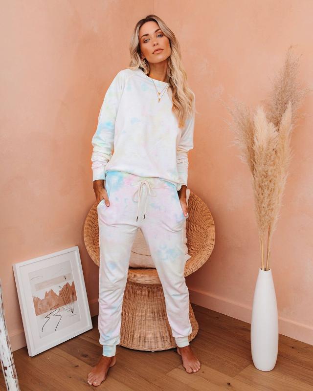 Outfits 2020 Autumn Winter Women' Suit Casual O-Neck Tie-dyed Sweatshirt + Long Pant Loose 2 Piece Suit, Blue
Outfits 2020 Autumn Winter Women' Suit Casual O-Neck Tie-dyed Sweatshirt + Long Pant Loose 2 Piece Suit, Blue