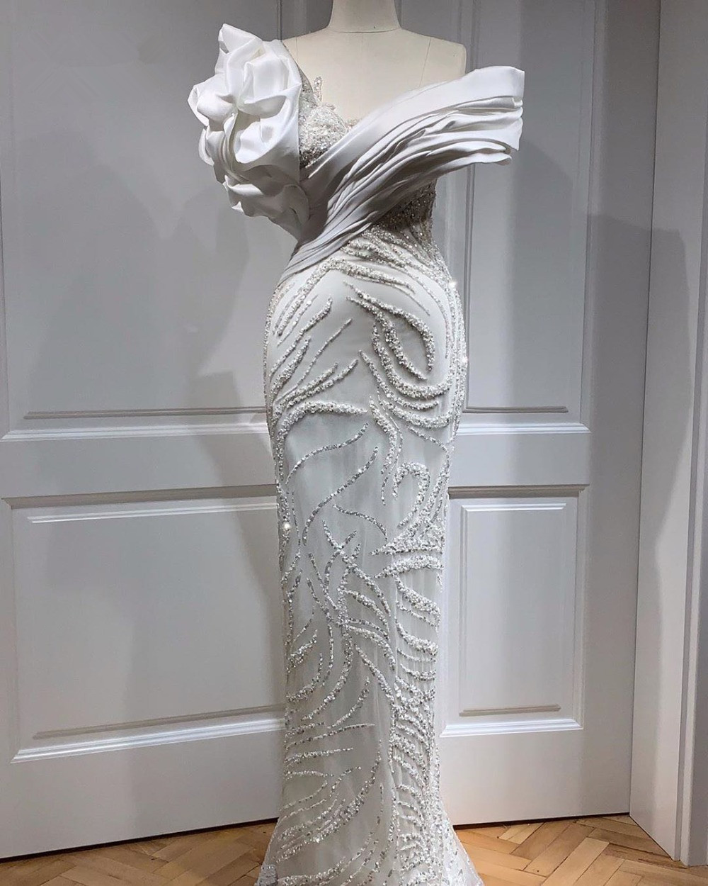 Middle East Plus Size White Prom Dresses Off Shoulder Ruffle Beaded Evening Gowns Red Carpet Film Opening Ceremony Dress