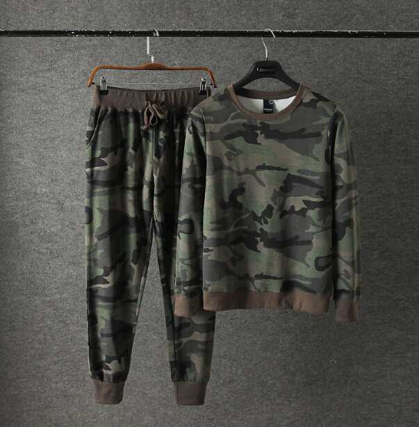 Men's Cotton Camouflage tracksuit Round-neck Guard Sports Hallen Bottomwear Two-piece suit A985, As picture shown
Men's Cotton Camouflage tracksuit Round-neck Guard Sports Hallen Bottomwear Two-piece suit A985, As picture shown