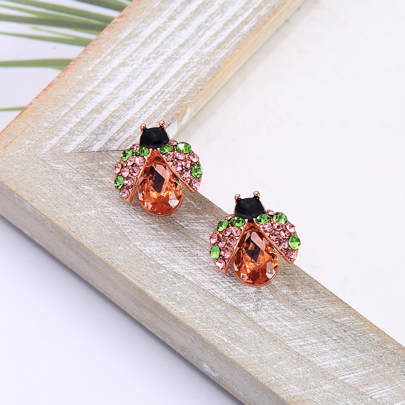 BALANBIU Exquisite Crystal Glass Insect Ladybirds Stud Earring For Women Party Gift 2020 Alloy Earring Fashion Jewelry Accessory
BALANBIU Exquisite Crystal Glass Insect Ladybirds Stud Earring For Women Party Gift 2020 Alloy Earring Fashion Jewelry Accessory