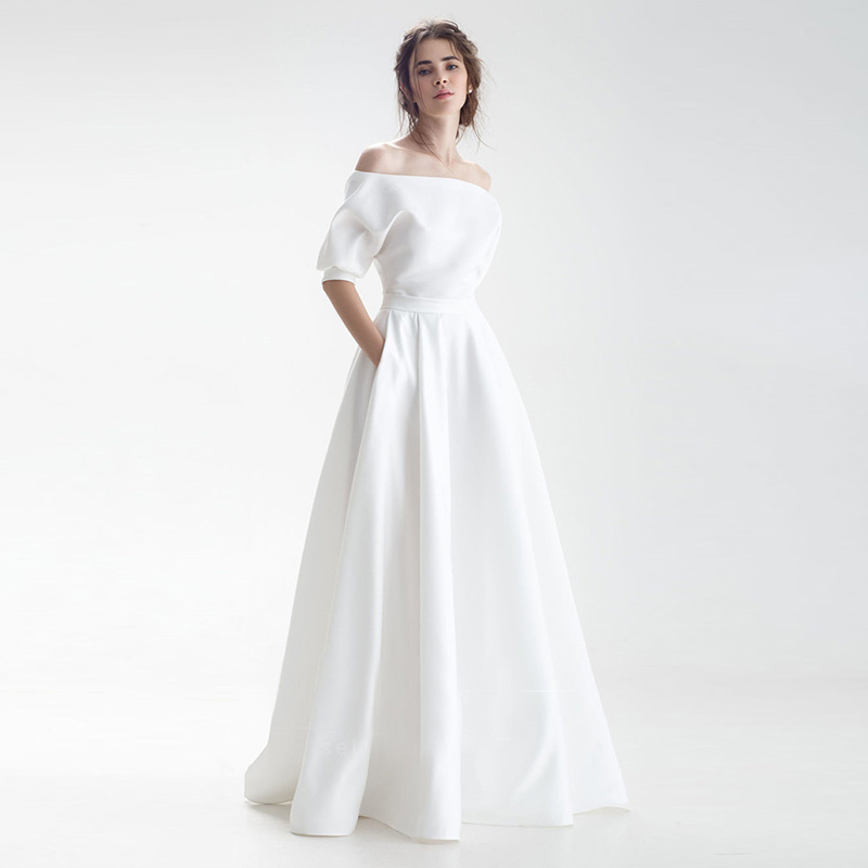 2020 Boat Neck Wedding Dress with Half Sleeves Scoop Neck White Ivory Satin Bridal Dresses Simple Vestido De Novia Sweep Train
2020 Boat Neck Wedding Dress with Half Sleeves Scoop Neck White Ivory Satin Bridal Dresses Simple Vestido De Novia Sweep Train