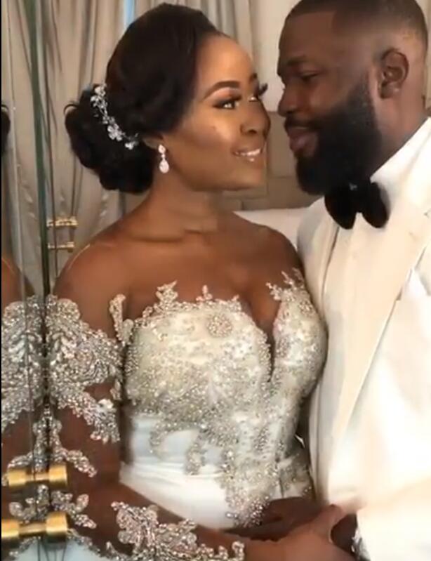 2020 Plus Size Arabic Aso Ebi Luxurious Crystals Lace Wedding Dresses Sheer Neck Mermaid Bridal Dresses High Split Wedding Gowns JJ023