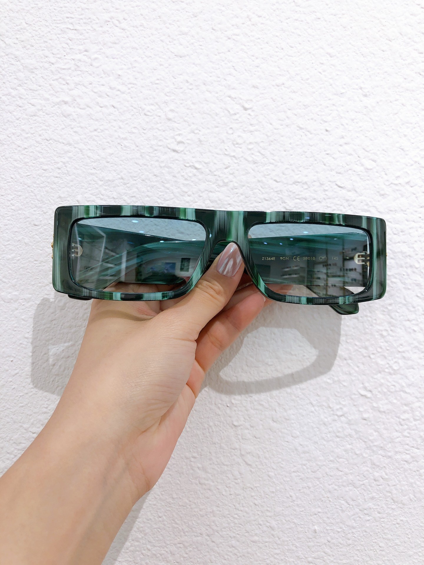 Latest selling popular fashion 1361 women sunglasses mens sunglasses men sunglasses Gafas de sol top quality sun glasses UV400 lens
Latest selling popular fashion 1361 women sunglasses mens sunglasses men sunglasses Gafas de sol top quality sun glasses UV400 lens
