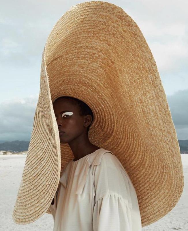80cm Fashion Large Sun Hat Beach Anti-UV Sun Protection Foldable Straw Hat Cover Summer Women Big Wide Brim Beach Cap, Black
80cm Fashion Large Sun Hat Beach Anti-UV Sun Protection Foldable Straw Hat Cover Summer Women Big Wide Brim Beach Cap, Black