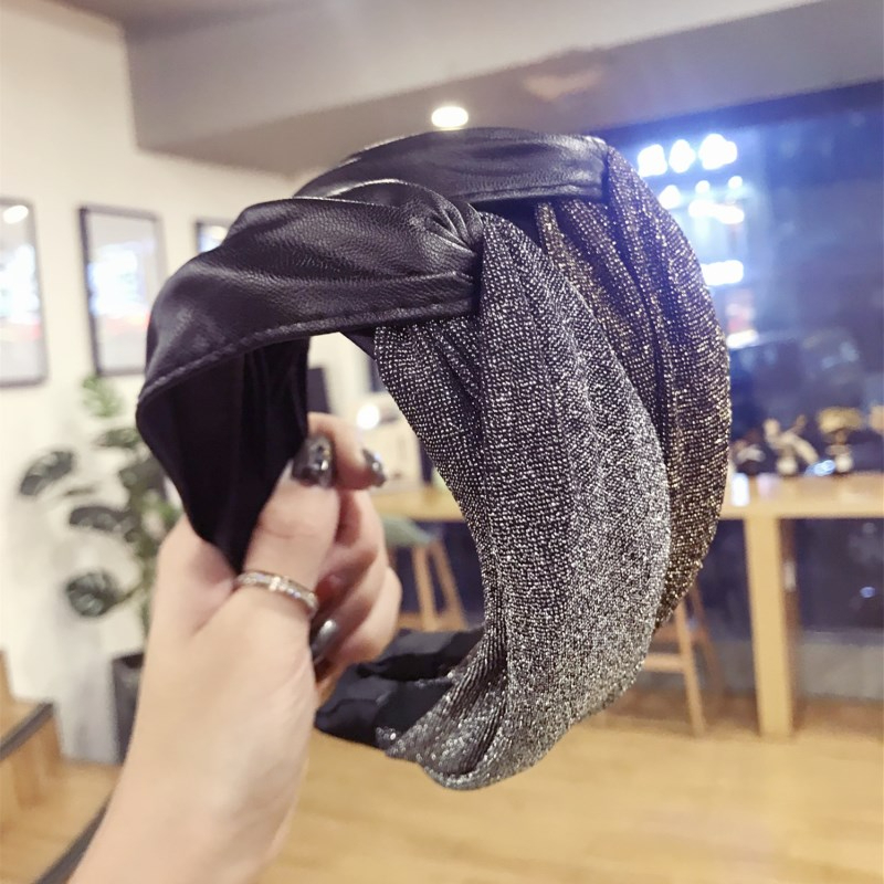 Korean New Knotted Headbands For Women Head Bijoux PU Leather Bronzing Fabric Hairbands Wide Hair Band Hair Jewelry Accessories
Korean New Knotted Headbands For Women Head Bijoux PU Leather Bronzing Fabric Hairbands Wide Hair Band Hair Jewelry Accessories
