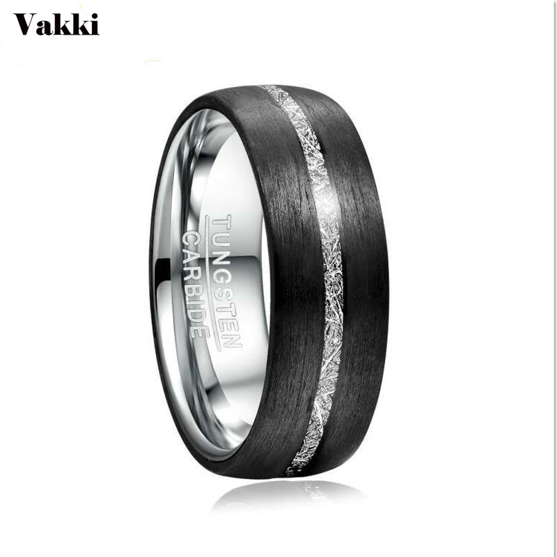 BONLAVIE 8mm Width Men's Tungsten Carbide Ring Inlaid Carbon Fiber + Imitation Vermiculite Tungsten Steel Ring Wedding Band
BONLAVIE 8mm Width Men's Tungsten Carbide Ring Inlaid Carbon Fiber + Imitation Vermiculite Tungsten Steel Ring Wedding Band