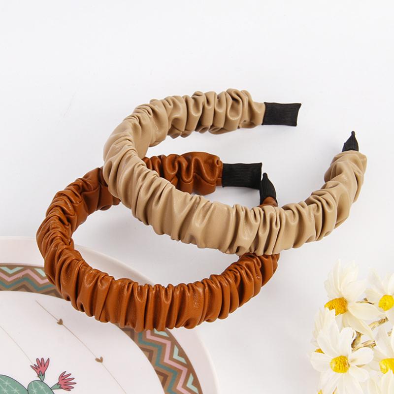 LEVAO Synthetic Leather Headband Hairbands Bezel Turban Pleated Solid Women Elegant Girls Hair Accessories Head Hoop Headwear
LEVAO Synthetic Leather Headband Hairbands Bezel Turban Pleated Solid Women Elegant Girls Hair Accessories Head Hoop Headwear