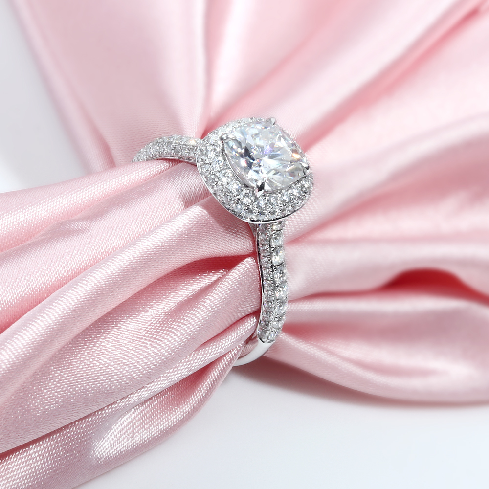 Romantic 14K White Gold Center 1.5ct 7mm Cushion Cut Moissanite Halo Engagement Ring for Women Wedding T200905