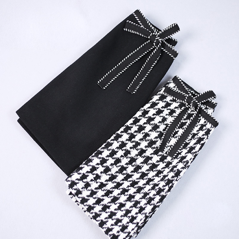 Little fragrant temperament warm and western style skirt female spring new style plaid woolen bag hip skirt, Black
Little fragrant temperament warm and western style skirt female spring new style plaid woolen bag hip skirt, Black