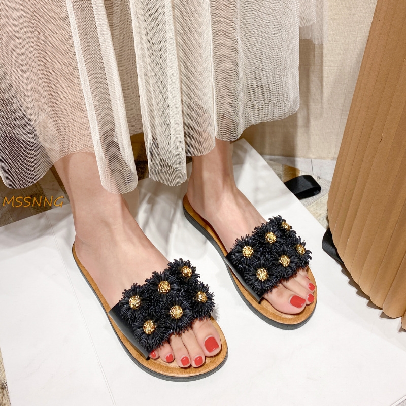 2020 New Summer Women's Slippers Fashion Solid Flowers Flat Ladies Shoes Home Comfortable Peep Toe Women's Slippers, Black
2020 New Summer Women's Slippers Fashion Solid Flowers Flat Ladies Shoes Home Comfortable Peep Toe Women's Slippers, Black