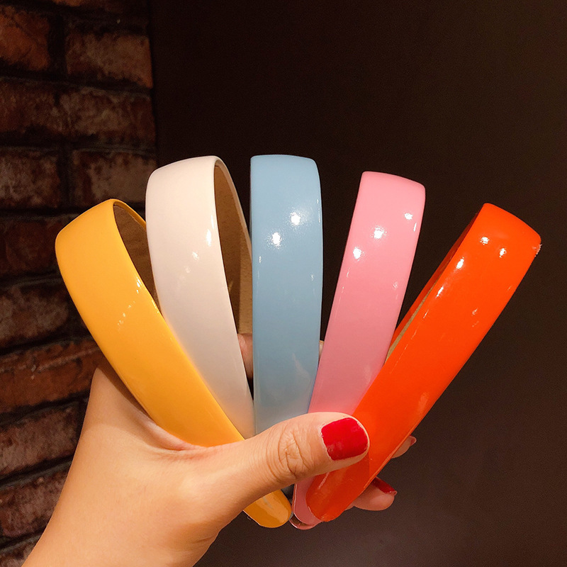 New Girls Headbands Women Candy Color PU Shiny Leather Hairbands Sweet Hair Hoop Holder Headwear INS Fashion Hair Accessories
New Girls Headbands Women Candy Color PU Shiny Leather Hairbands Sweet Hair Hoop Holder Headwear INS Fashion Hair Accessories