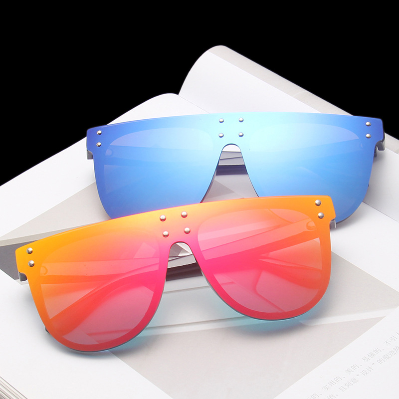 New Fashion Flat Top Oval Sunglasses Women Big Frame 2020 Vintage Mirror Oversized Sun Glasses Rivet Shades UV400
New Fashion Flat Top Oval Sunglasses Women Big Frame 2020 Vintage Mirror Oversized Sun Glasses Rivet Shades UV400