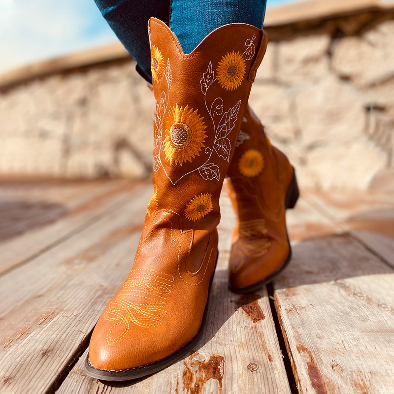 2020 Western Cowboy Boots For Women Pointed Toe Women's Shoes Brand Embossing Soft Leather Shoes Mid-calf Chunky Wedges Boots, Khaki
2020 Western Cowboy Boots For Women Pointed Toe Women's Shoes Brand Embossing Soft Leather Shoes Mid-calf Chunky Wedges Boots, Khaki