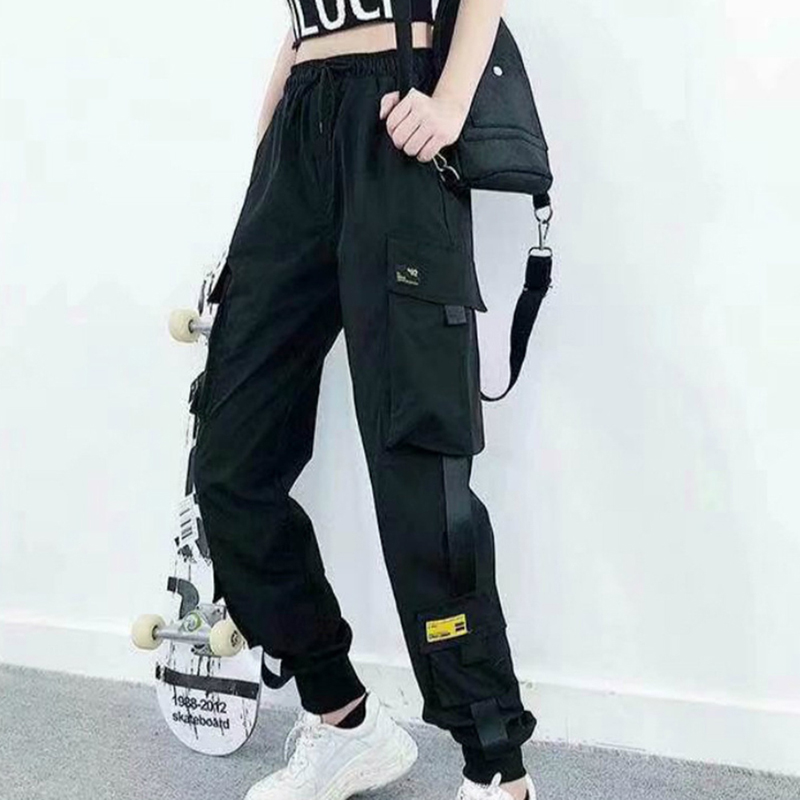 2020 New Women Fashion Streetwear Cargo Pants Black Ankle Length Elastic Waist Joggers Female Loose Trousers Casual
2020 New Women Fashion Streetwear Cargo Pants Black Ankle Length Elastic Waist Joggers Female Loose Trousers Casual
