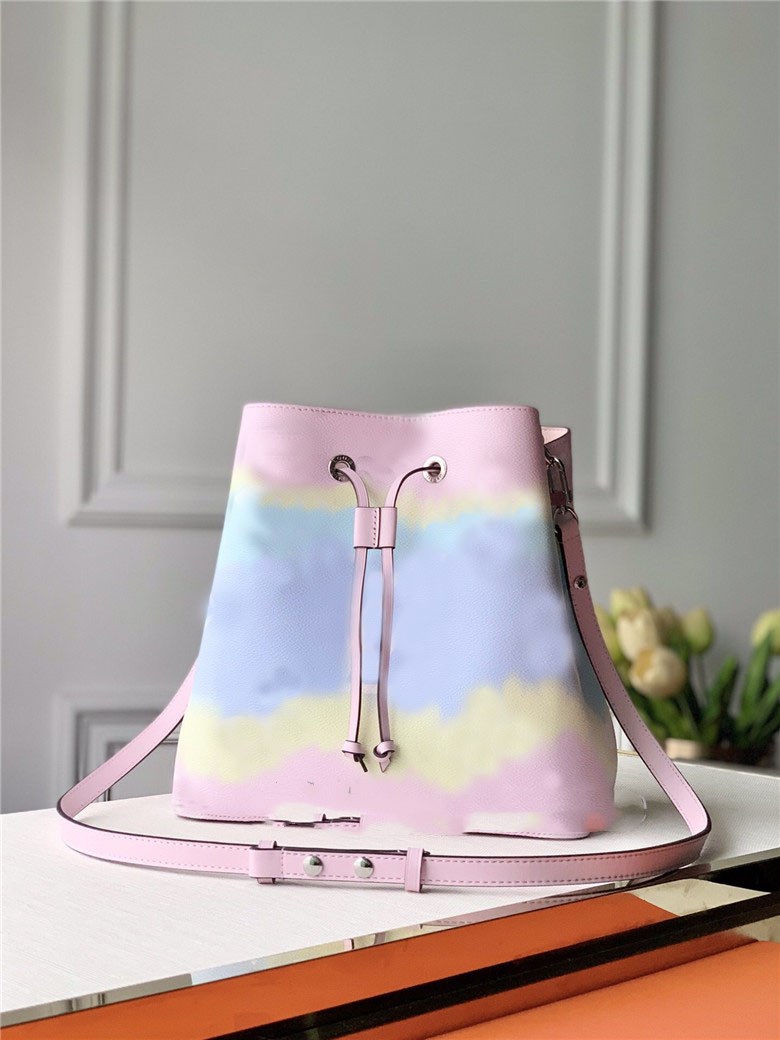 Top Quality Classic Crossbody purses Women Shoulder Bag Handbag Ladies Messenger Bag Paris Printing Old Flower Tote Handbags, Blue
Top Quality Classic Crossbody purses Women Shoulder Bag Handbag Ladies Messenger Bag Paris Printing Old Flower Tote Handbags, Blue