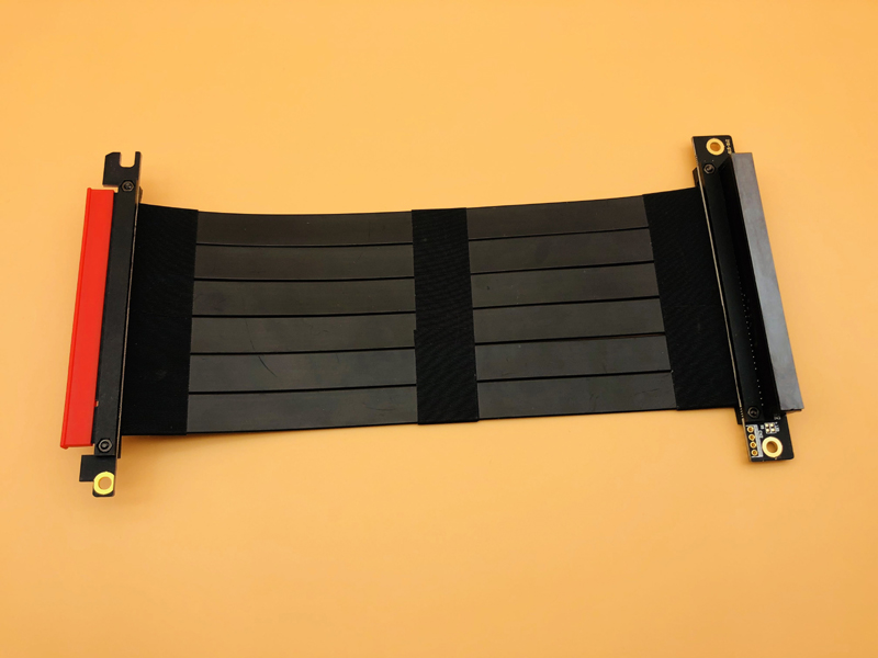 New PCI Express 3.0 High Speed 16X Flexible Cable Extension Adapter Riser Card PC Graphics Cards 23cm PCIe Riser Connector Cable
New PCI Express 3.0 High Speed 16X Flexible Cable Extension Adapter Riser Card PC Graphics Cards 23cm PCIe Riser Connector Cable