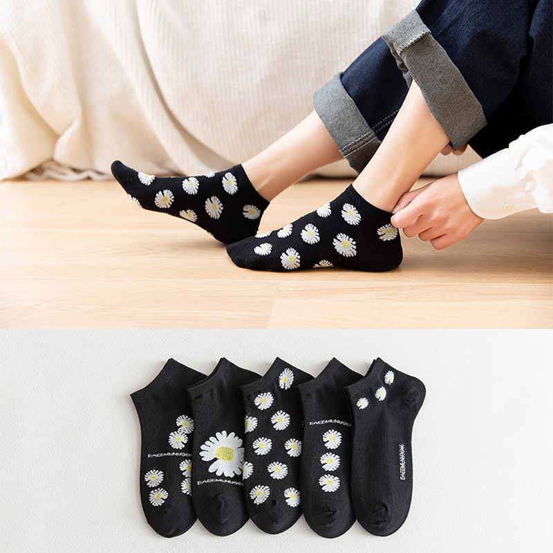 10 Piece=5 Pairs/lot Cotton women Socks Fashion Black and white Ladies Full Cotton Shallow Mouth Socks girl gift, Ss596
10 Piece=5 Pairs/lot Cotton women Socks Fashion Black and white Ladies Full Cotton Shallow Mouth Socks girl gift, Ss596