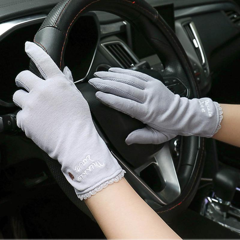 Ladies Short Floral Lace Gloves Women Evening Prom Party Sun Protection Gloves Breathable Sexy mittens
Ladies Short Floral Lace Gloves Women Evening Prom Party Sun Protection Gloves Breathable Sexy mittens