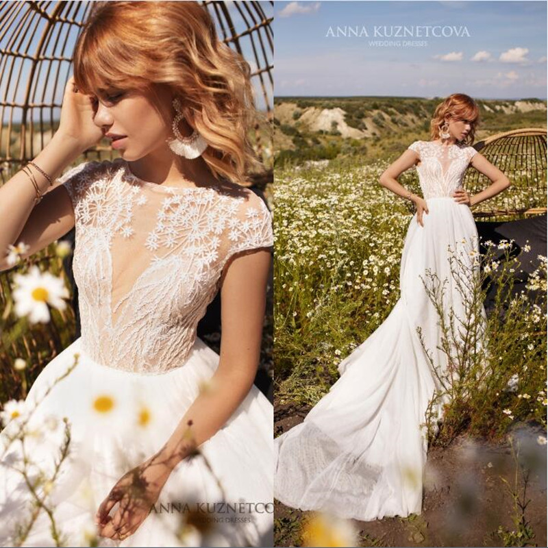 2021 Lace Wedding Dresses Capped Sleeve Appliques Bridal Gowns Custom Made Button Back Sweep Train A Line Wedding Dress Robe De Mariee, Champagne
2021 Lace Wedding Dresses Capped Sleeve Appliques Bridal Gowns Custom Made Button Back Sweep Train A Line Wedding Dress Robe De Mariee, Champagne