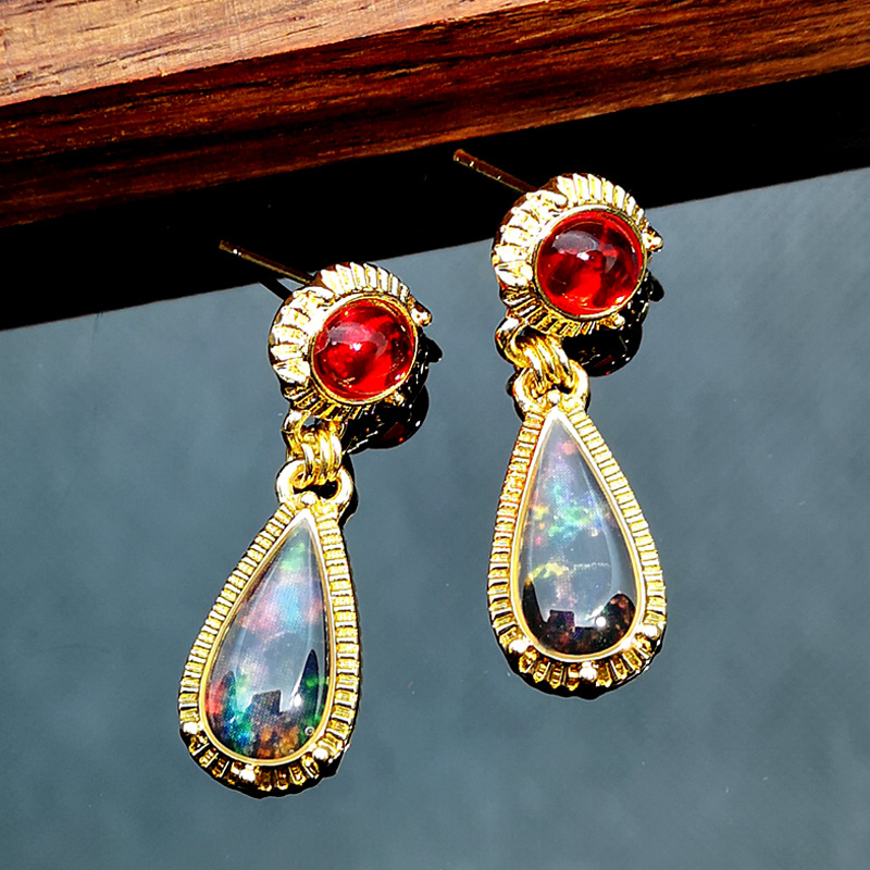 Classic Retro Red Color Luxury Mirror Drop-shaped Dangle Earrings Fashion Women Wedding Drop Earing Jewelry for Female Gift
Classic Retro Red Color Luxury Mirror Drop-shaped Dangle Earrings Fashion Women Wedding Drop Earing Jewelry for Female Gift