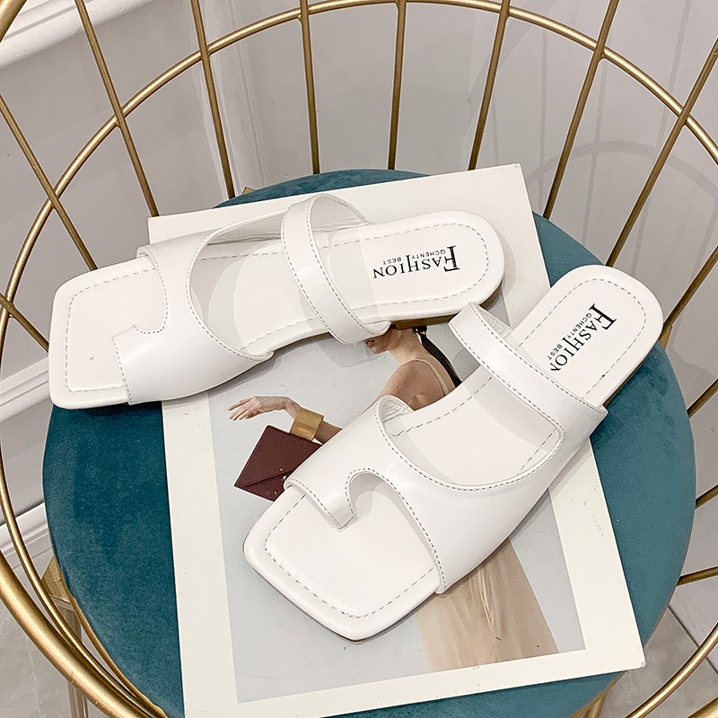 New flat slippers Multicolor Square head Comfortable Women's sandals Light Fashion Beach Shoes Non-slip Soft bottom casual shoes, Black
New flat slippers Multicolor Square head Comfortable Women's sandals Light Fashion Beach Shoes Non-slip Soft bottom casual shoes, Black