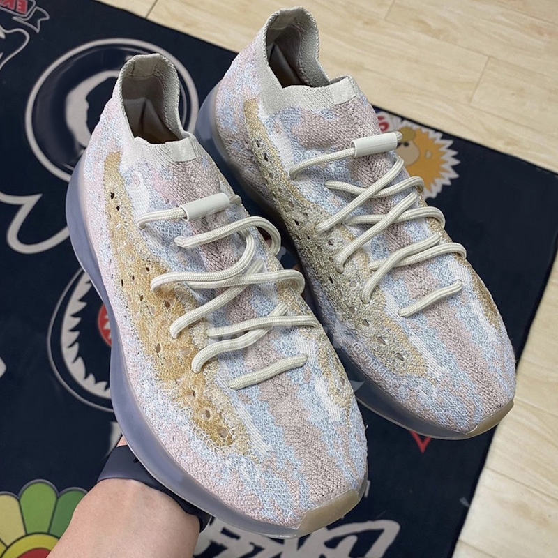 Kanye West 380 Pepper Top Quality Blue Oat Alien Mist 3M Reflective Men Women Sneakers Clay Beluga Triple Running Shoes With Box
Kanye West 380 Pepper Top Quality Blue Oat Alien Mist 3M Reflective Men Women Sneakers Clay Beluga Triple Running Shoes With Box