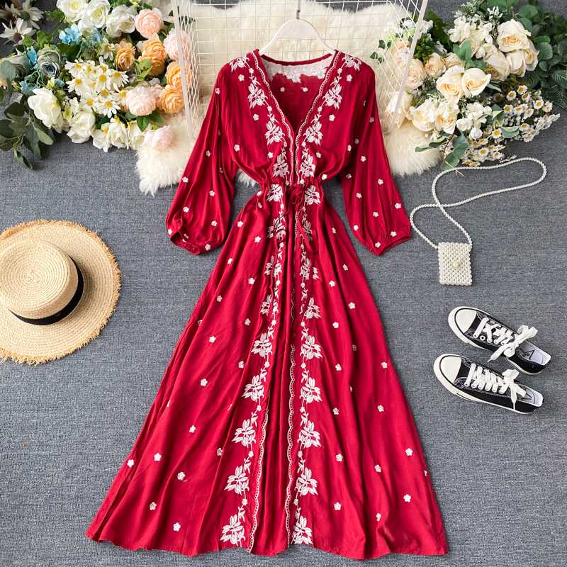 Ethnic Style Embroidery Dress Women Three Quarter Sleeve V-neck A-line Maxi Dress 2020 New Spring Autumn Ladies Vintage Robe
Ethnic Style Embroidery Dress Women Three Quarter Sleeve V-neck A-line Maxi Dress 2020 New Spring Autumn Ladies Vintage Robe