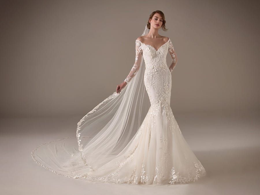 2020 Mermaid Wedding Dresses Lace Appliqued Bridal Dress Elegant Sweep Train Custom Made Vestidos De Novia