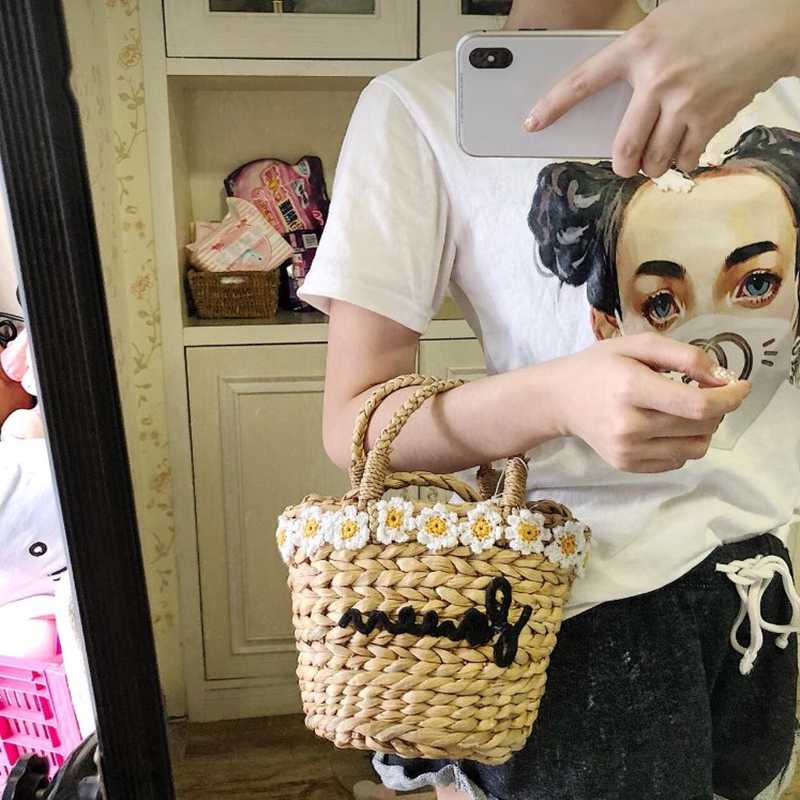 Women's Daisy Straw Woven Handbag Summer Travel Tote Bag Crossbody Shoulder Bag, Gold
Women's Daisy Straw Woven Handbag Summer Travel Tote Bag Crossbody Shoulder Bag, Gold
