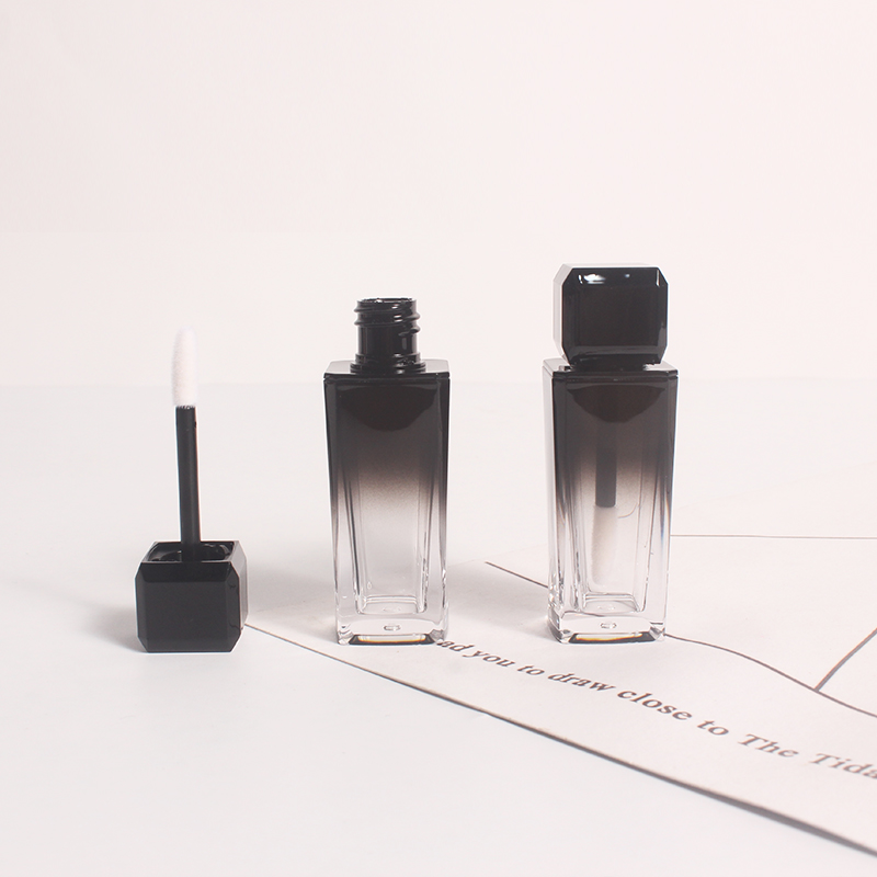 New 10ml Cute Empty Black Gradient Lip Gloss Tube Plastic Square Lipgloss Tube Cosmetic Refillable Lip Gloss Container Packaging
New 10ml Cute Empty Black Gradient Lip Gloss Tube Plastic Square Lipgloss Tube Cosmetic Refillable Lip Gloss Container Packaging