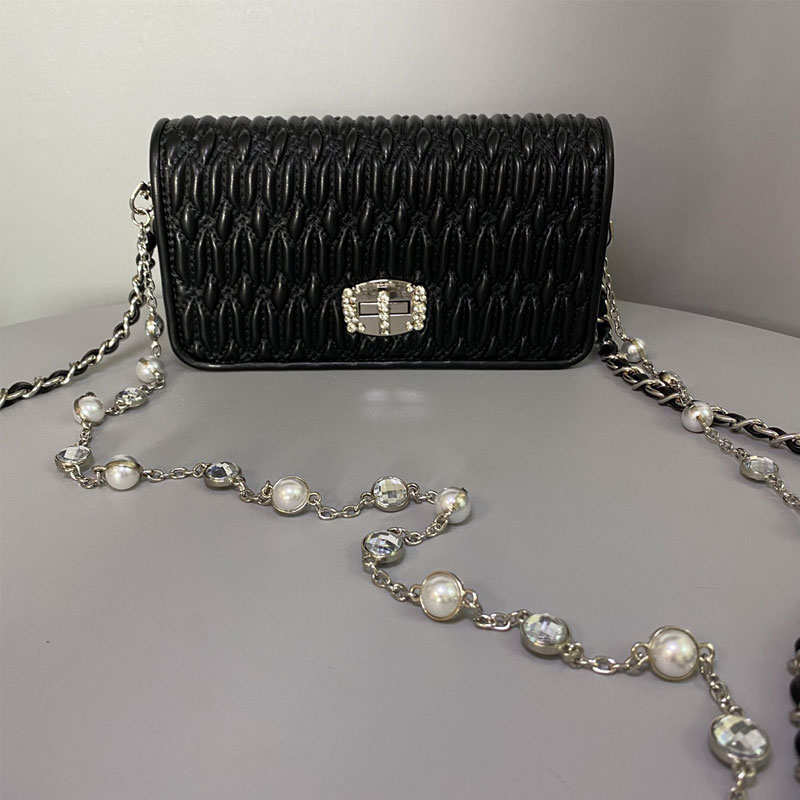 4 miu bag Colors Fashion High Quality Leather Chain Purse Crossbody Flap Black Shoulder Womens Messenger Chain Drill Bag NYHV, Style three
4 miu bag Colors Fashion High Quality Leather Chain Purse Crossbody Flap Black Shoulder Womens Messenger Chain Drill Bag NYHV, Style three