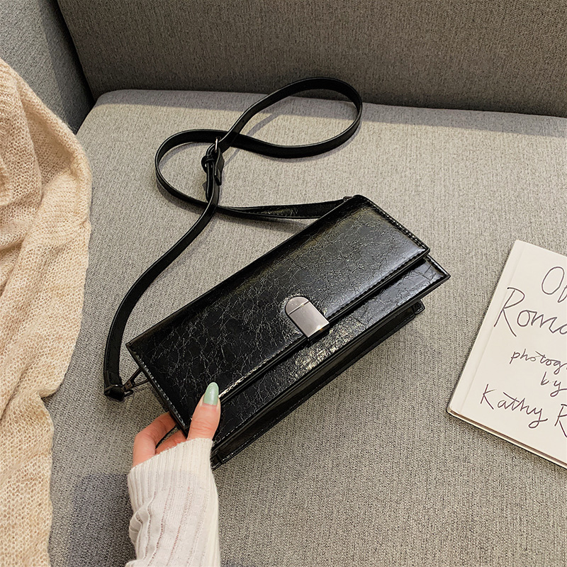 High-end sense French niche bag bag foreign style women 2020 new fashion retro web celebrity small square with crossbody, Beige
High-end sense French niche bag bag foreign style women 2020 new fashion retro web celebrity small square with crossbody, Beige