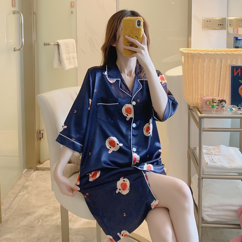 Plus Size 3XL Sleep Top Pajamas Shirt Robe Gown Womens Silky Nightgown Summer V-Neck Sleepshirts Sress Homewear Pijama Mujer, Ssni -1908 (h)
Plus Size 3XL Sleep Top Pajamas Shirt Robe Gown Womens Silky Nightgown Summer V-Neck Sleepshirts Sress Homewear Pijama Mujer, Ssni -1908 (h)